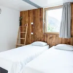 Modern With Hot Tube 펜션