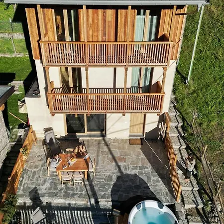 بيت للعطل Modern With Hot Tube Campo